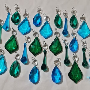 12 or 24 Peacock Green Teal Blue Sun Catchers Chandelier Drops Glass Crystals Droplets Retro Beads Vintage Christmas Tree Wedding Decoration