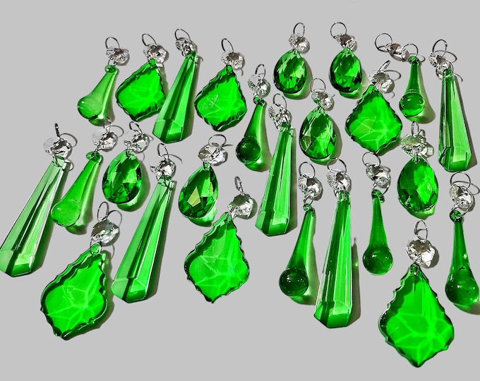 12 or 24 Emerald Green Chandelier Drops Glass Crystals Droplets Chic Prism Beads Vintage Retro Christmas Tree Wedding Decorations Lamp Parts