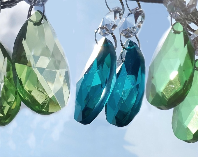 CHOICE OF THREE Green Colour Oval Chandelier Drops Cut Glass Crystals Droplets Beads Prisms Christmas Tree Wedding Decorations Art Deco Chic