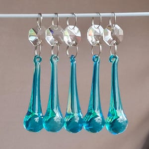Blauwgroen antieke turkoois kroonluchter druppels glas kristallen druppeltjes traankralen kerstboom bruiloft wensbedels decoraties bolprisma's
