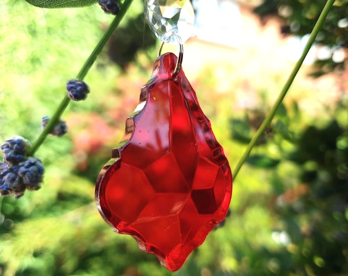 Ruby Red Chandelier Drops 2" Leaf Cut Glass Crystals Droplets Beads Vintage Christmas Tree Wedding Decorations Lamp Light Parts Sun Catchers