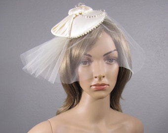 Ivory Fascinator, Bridal Birdcage Veil, Wedding Cage Veil, Bridal Hat, Blusher Veil, Short Ivory Veil