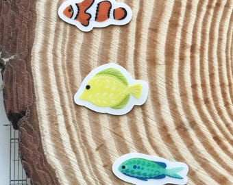 Mini Tropical Fish Sticker Set: Waterproof Ocean Decals, Party Favors
