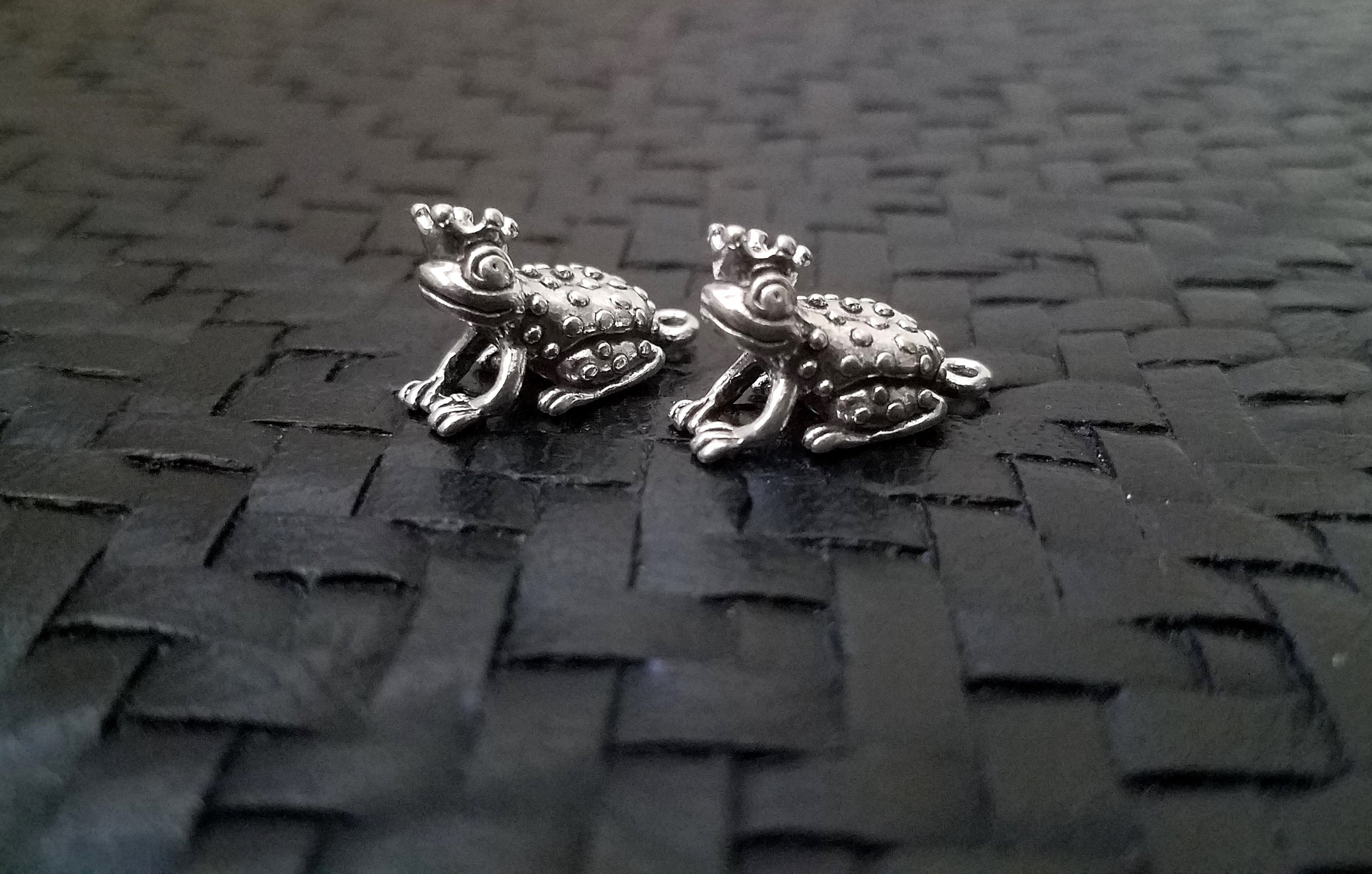 Sterling Silver Frogs, Prince Charming Frog, Southwest Frog, 925 Charm