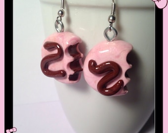 Cake Bite Earrings, Cake Jewelry, Polymer Clay Charms, Candy Jewelry, Pink Earrings, Kawaii Clay Charms, Tiny Clay Food, Dessert Earrings