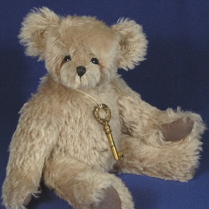 ePattern for 12" Artist Teddy Bear PDF  - ARTHUR by Laura Lynn