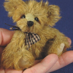 ePattern to make 3 1/2&quot; Miniature Artist Teddy Bear PDF - ODIE by Laura Lynn