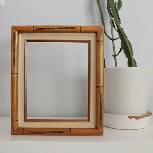 vintage bamboo picture frame, rattan picture frame, bamboo decor, boho picture frame, bohemian decor, 70s picture frame, 70s home decor