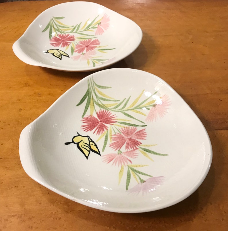 Red Wing Pottery Bowls Pair MCM Pink Spice Salad or soup bowls 8 size