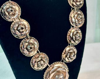 Colar vintage "Hecho en Mexico", rosa repolho, anos 1950/60, joia de lembrança.