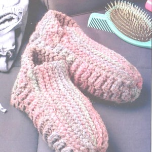 Vintage Crochet Pattern Twilight Slippers for adult - bed shoes - house shoes - guest shoes - PDF Instant Digital Download Handmade gift
