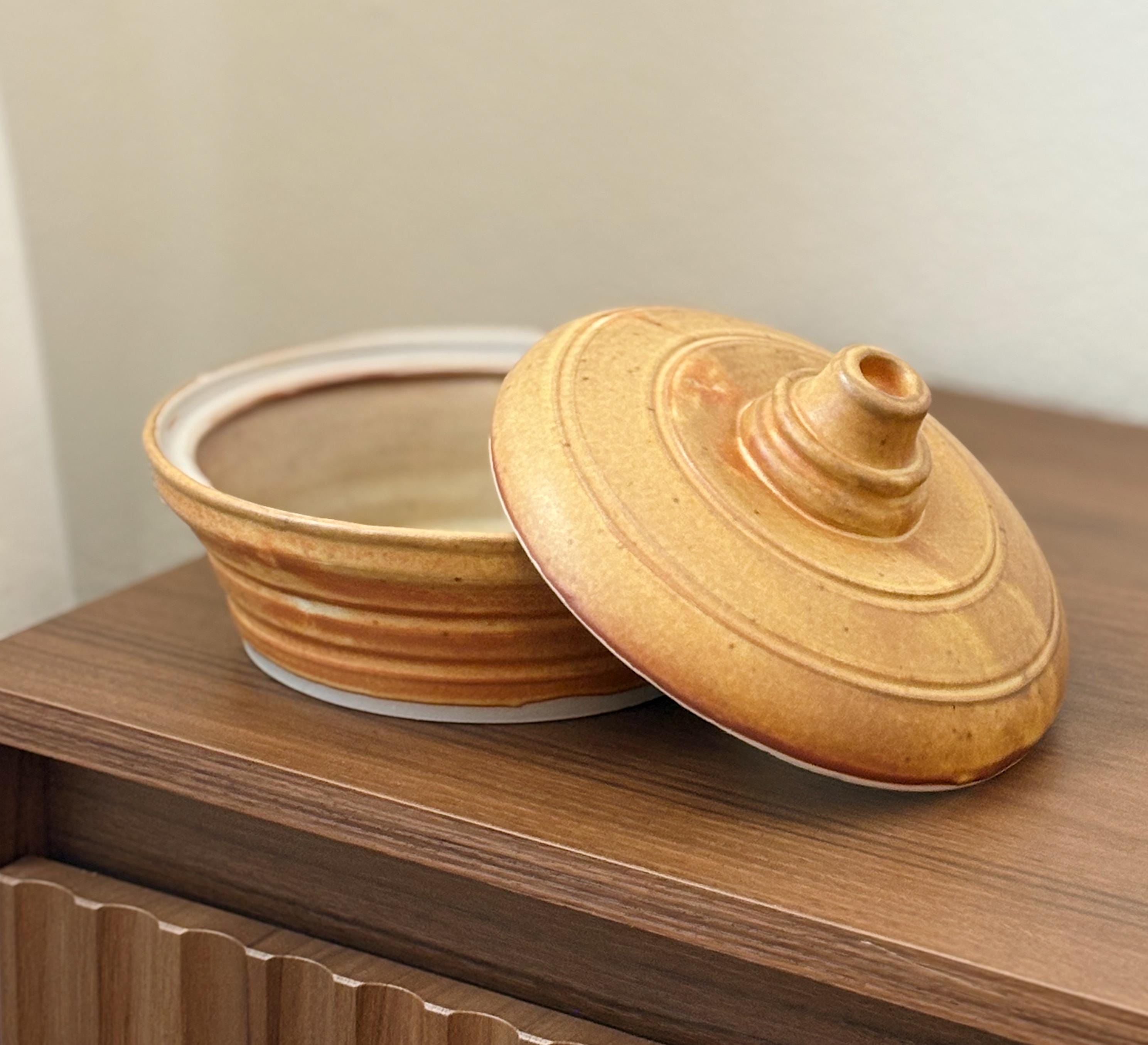 手作りスタジオ陶器の焦げたオレンジ色の蓋付き皿 - Etsy 日本