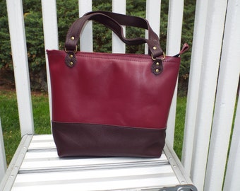 Two Toned Leather Bucket Tote Bag Zipper Top, Lined with Pocket's!