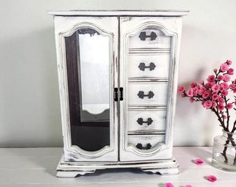 French Country Jewelry Box / Upcycled Vintage Shabby Chic Jewelry
