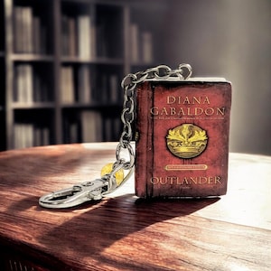 Colgante para bolso con forma de libro de Outlander: accesorio para bolso de arcilla polimérica