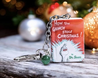 Mini ciondolo a forma di borsa a forma di libro Grinch di Natale: accessorio per borsa in pasta polimerica