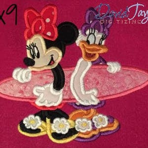 Beach Minnie and Daisy Embroidery Design 5x7, 6x7, 7x8, 8x9 in 9 formats-Applique Instant Download-David Taylor Digitizing imagem 2