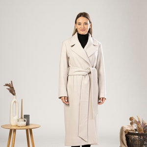 Plus size top white wool coat