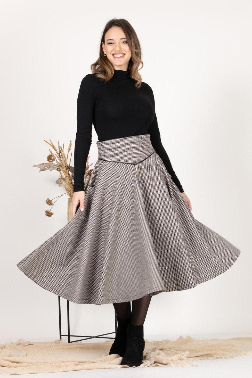Midi Wool Flare Skirt, High Waist Skater Skirt, Pleated Wool Skirt, Houndstooth Skirt, Plus Size Clothing, Wool Circle Skirt with Pockets