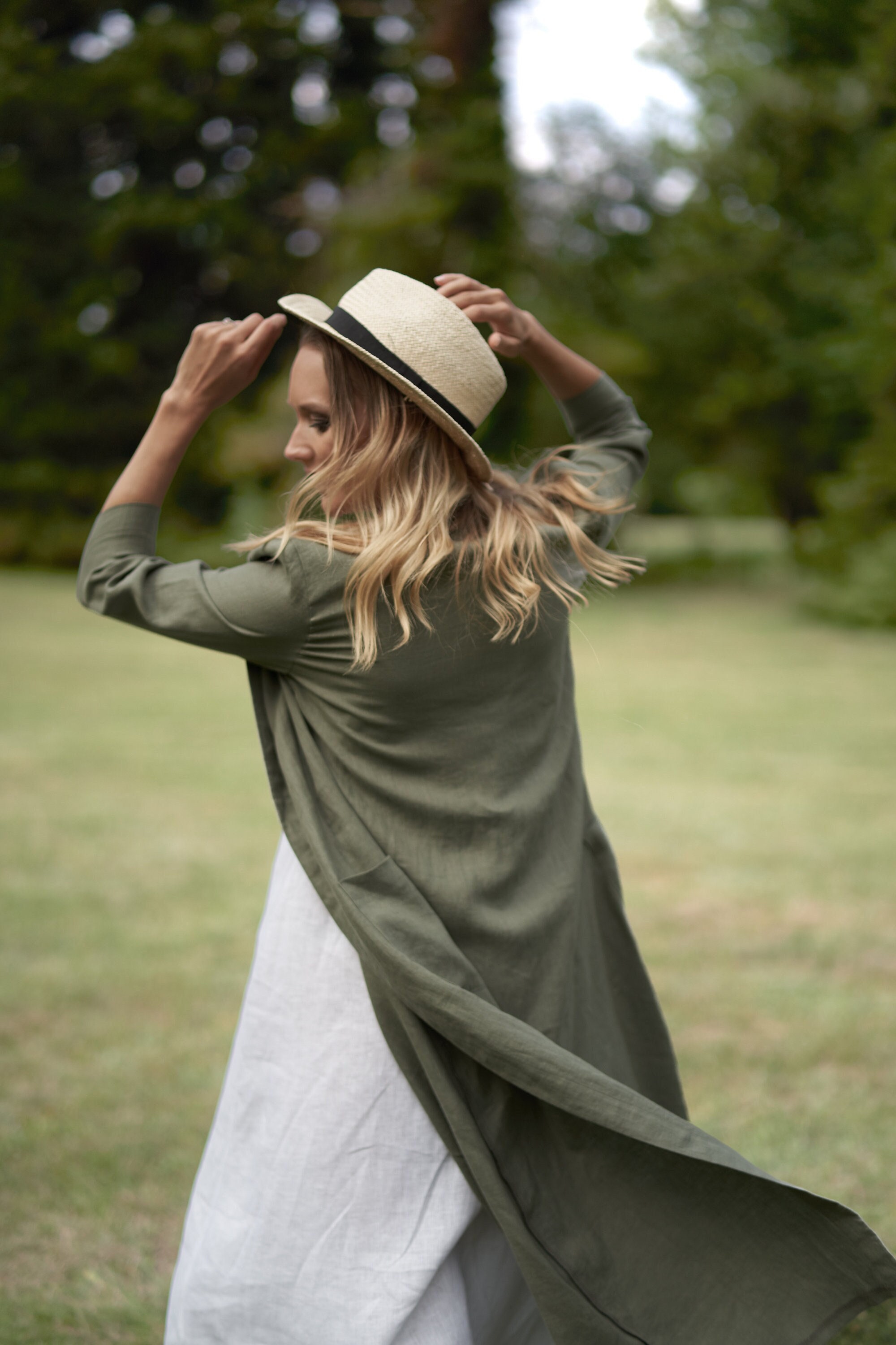 Oversized Linen Cardigan Devonne | linenhandmadestudio.com
