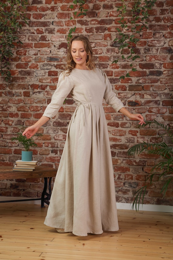 Pioneer dress  Pioneer dress, Pioneer clothing, Modest outfits