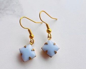 Cute! Vintage pastel blue square glass stone drop earrings