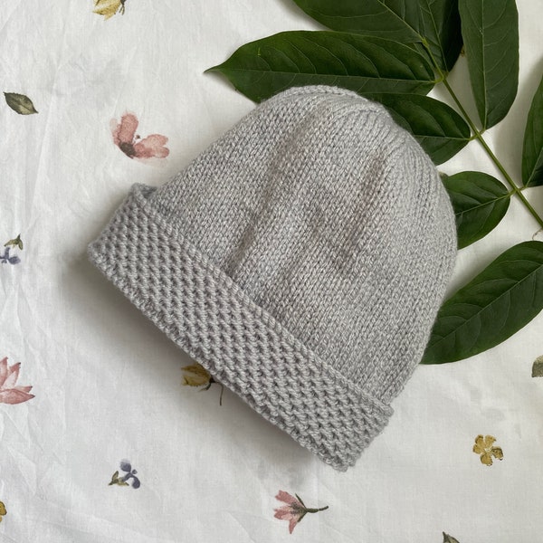 Easy knitting pattern DK beanie Little Loops pdf