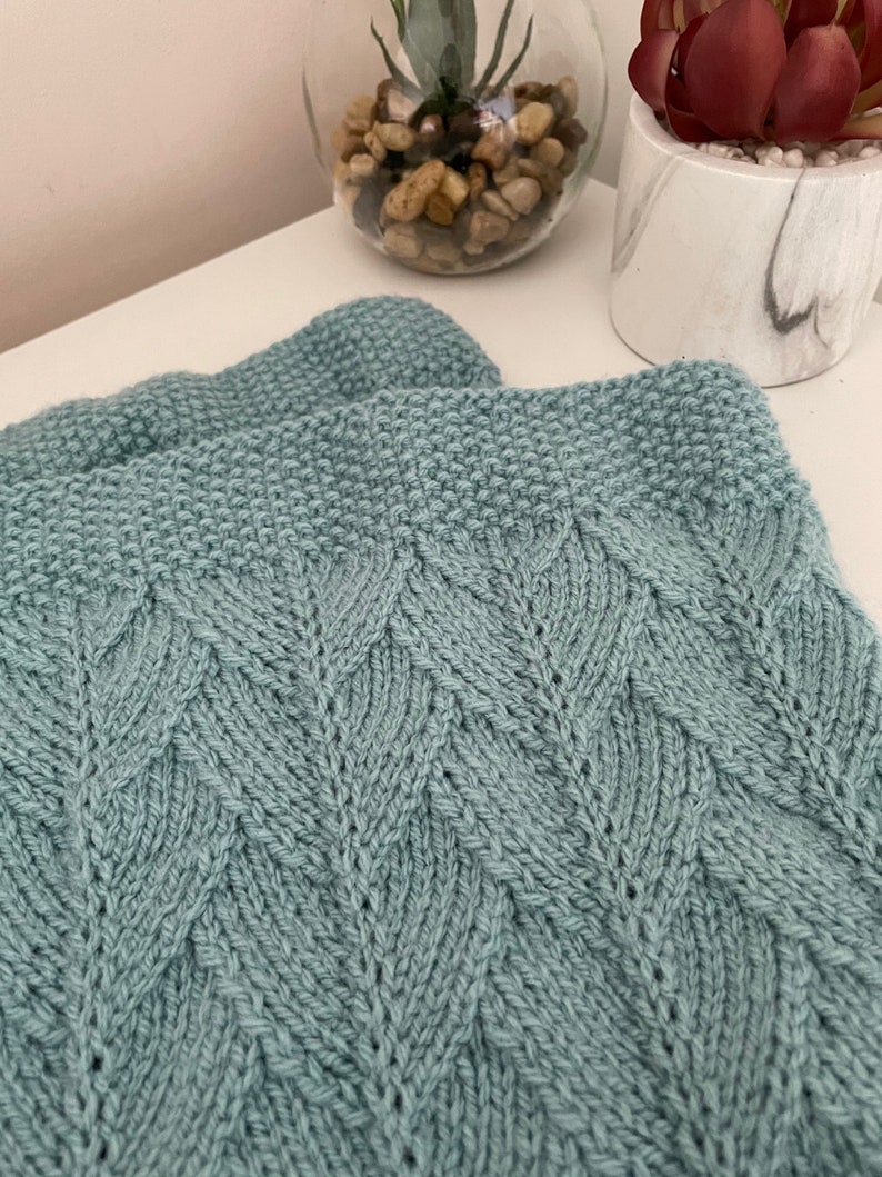 Knitting pattern DK baby blanket Aloe Leaves pdf zdjęcie 2