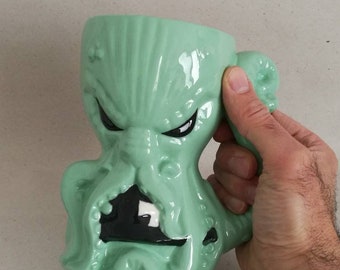 Taza grande, taza de pulpo, Lovecraft, taza de Cthulhu, hecha a mano, taza de porcelana hecha a mano