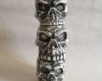 Taza Tiki con Calaveras, Taza Tiki, Hecha a Mano, Porcelana hecha a mano, Taza de cóctel, Vasos Tiki, Temática tropical, Cerámica artesanal, Taza vintage