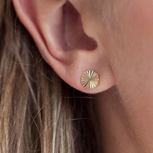 Sterling Silver / Gold Filled Disc earrings - sun earrings - sun studs - unique stud in Sterling Silver or Gold fill