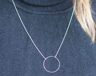 Circle necklace in Silver