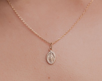 Kette mit Anhänger Maria 16Karat Vergoldet