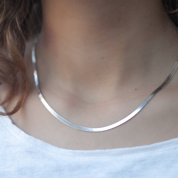 Schlangenketten-Halsband, flach aus Silber