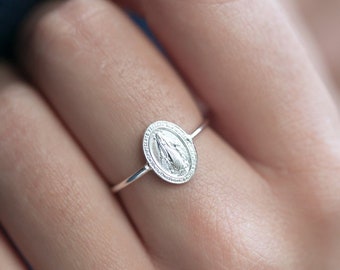 Sterling silver ring with Miraculous Medal - Virgin Mary Jewelry - Sterling Silver Mary Ring  - religious gifts