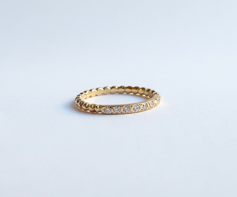 Banda de oro amarillo de 14 quilates con diamantes, anillo de compromiso, alianza de boda, anillo de apilamiento, oro amarillo de 14 quilates imagen 1