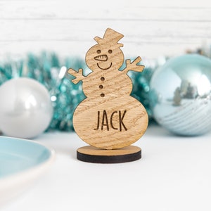 Wooden Snowman PERSONALISED Christmas Place Names, Personalized Christmas Table Decorations, Luxury Snowmen Decorations, Snowman Place Cards