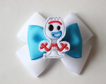 Plastic Toy Forky Inspired Bow