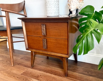 Mid Century Mayan Nightstand by Leo Jiranek for Bassett, Vintage 2 Drawer Walnut Accent Table