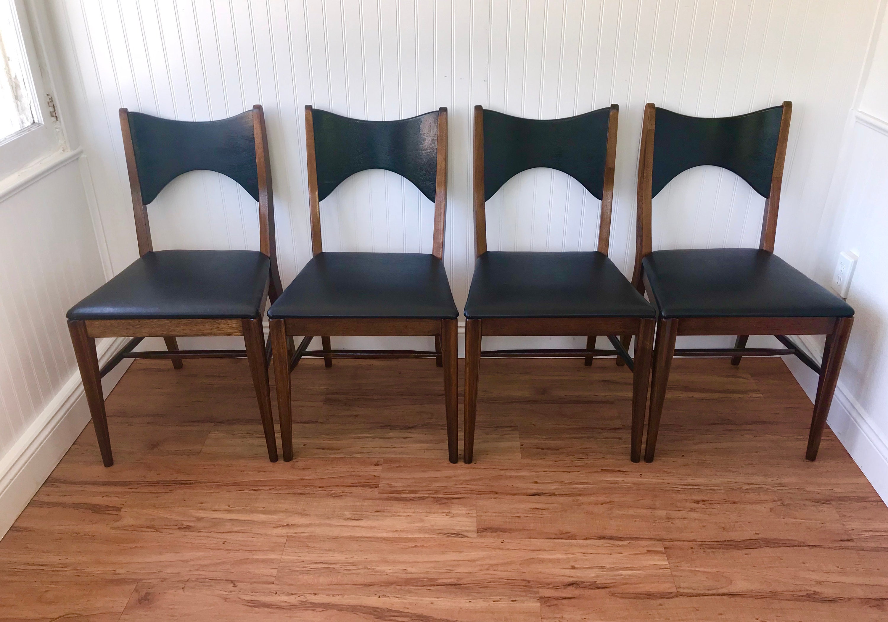 Mid Century Dining Chairs Danish Modern Broyhill Saga Bow Tie 50