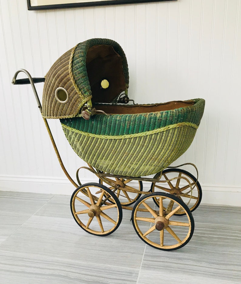 old wicker baby buggy