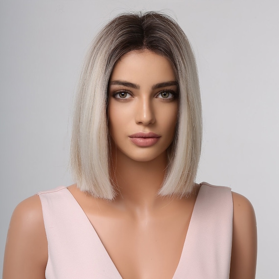 Short straight 2024 blonde wig