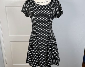 1990s GAP Polka Dot Dress Black White Fit and Flare Size 4 Vintage 90s