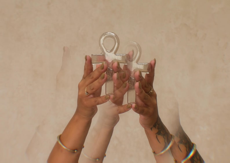Ankh egyptisk kristallamulett med livets nyckel | Rosa klar rökkvarts bild 5