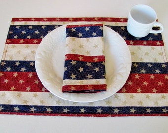 Stars & Stripes Patriotic Kitchen Linens