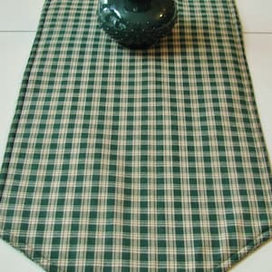 Green Plaid Table Runner (Various Sizes)