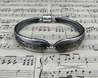 Spoon bracelet, Vintage Silverware jewelry, Upcycled silverware handle bracelet