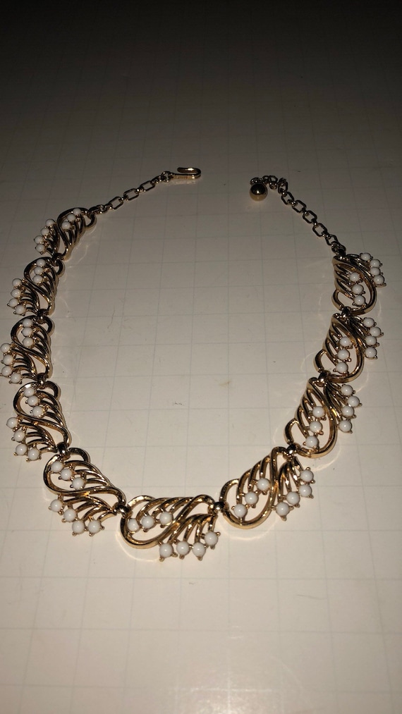 Vtg , Trifari goldtone, goldtone white bead, Trifa