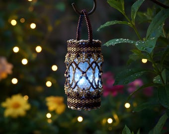 Betoverend patroon met kristallen lantaarnornament