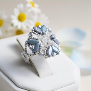 Fantazyjny wzór pierścienia